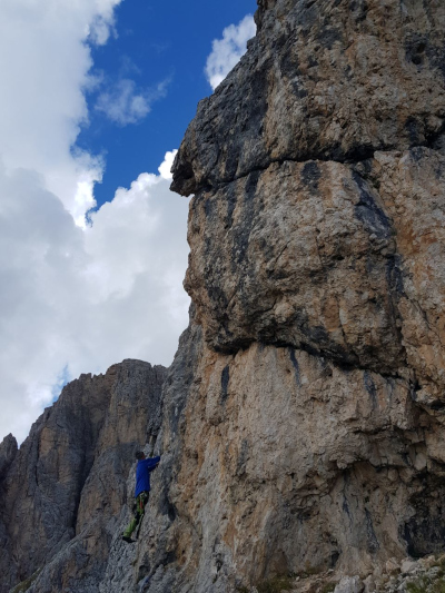 [Catinaccio - Dirupi di Larsec - Via per Spigolo sud ovest]